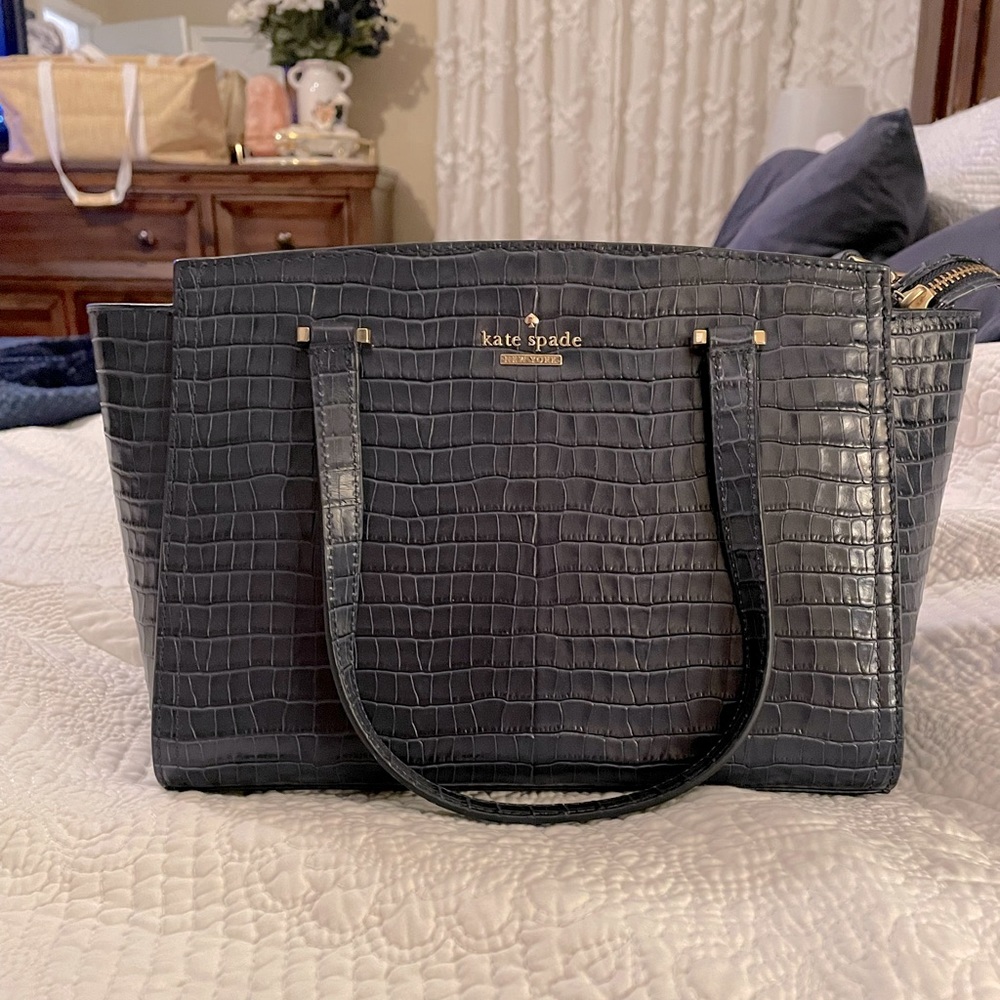 Kate spade exotic purse and wallet